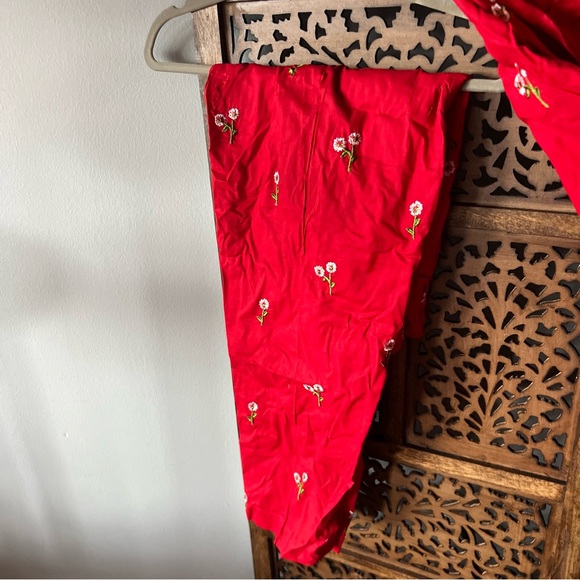 Red Pakistani 2 piece Embroidered Kurta Set - Picture 4 of 7